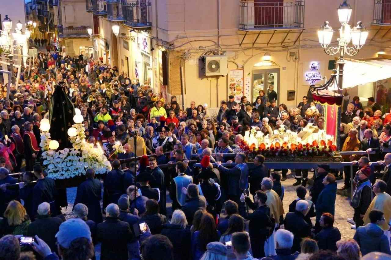 Non è la pioggia che ha fermato Cefalù, è cambiato il modo di aspettare