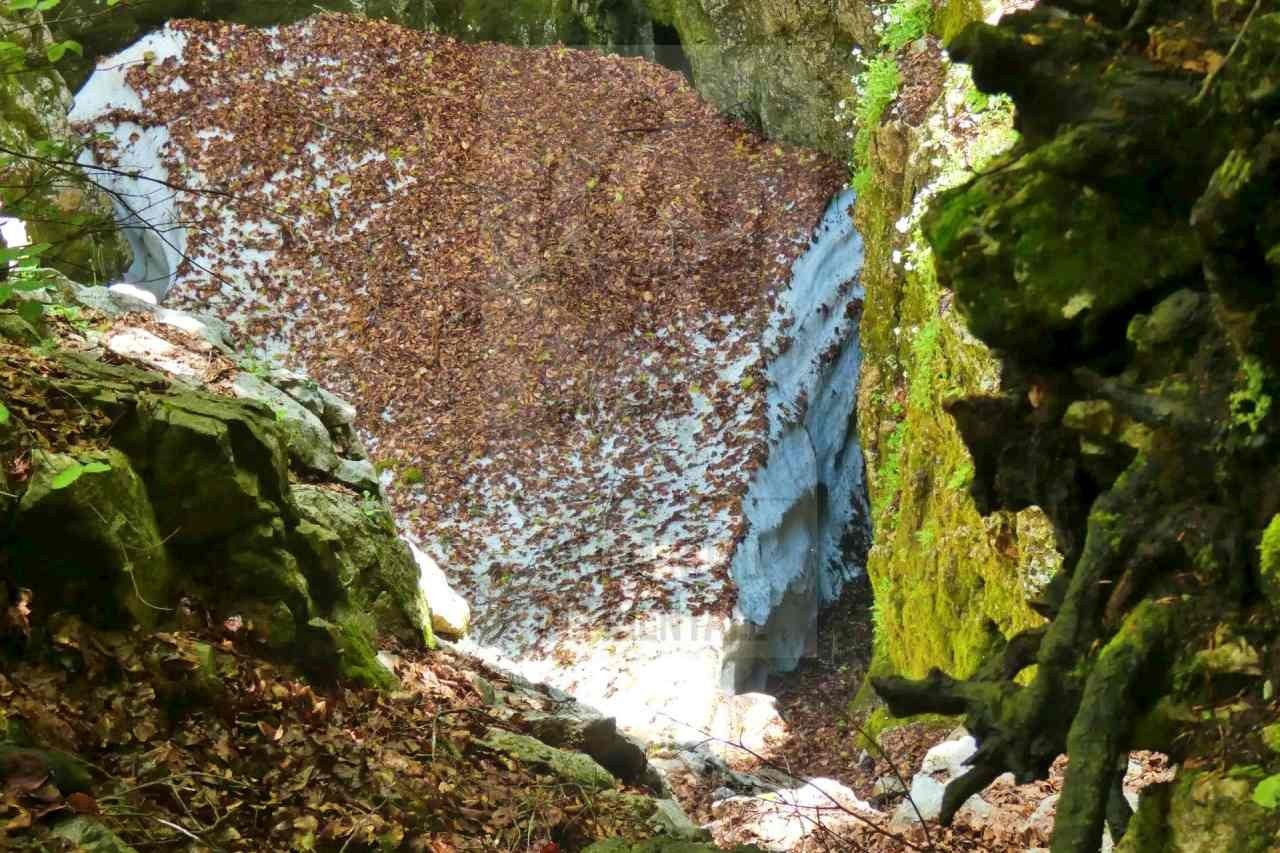 L'incredibile catena del freddo nell'antichità: come funzionavano le niviere e il commercio della neve sulle Madonie